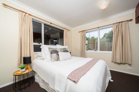 Photo of property in 40 Lincoln Avenue, Tawa, Wellington, 5028