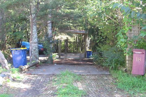 Photo of property in 18 Brownie Road, Laingholm, Auckland, 0604