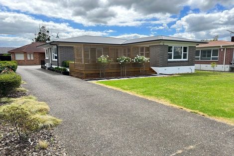 Photo of property in 5 Paterson Avenue, Pukekohe, 2120
