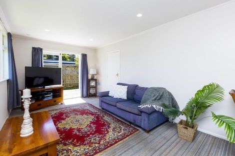 Photo of property in 28 Moeraki Road, Maoribank, Upper Hutt, 5018