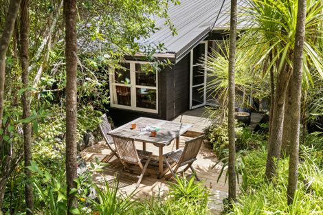 Photo of property in 75 Saddleback Rise, Murrays Bay, Auckland, 0630