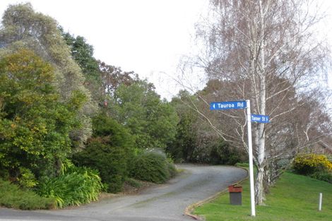 Photo of property in 2 Tauroa Road, Havelock North, 4130