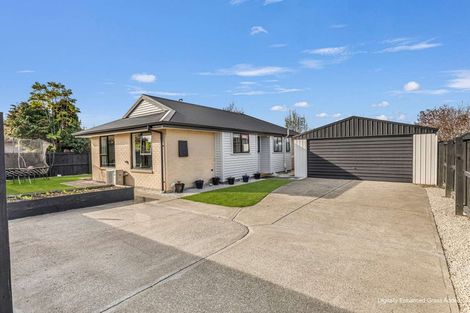 Photo of property in 2/49 Shannon Place, Belfast, Christchurch, 8051