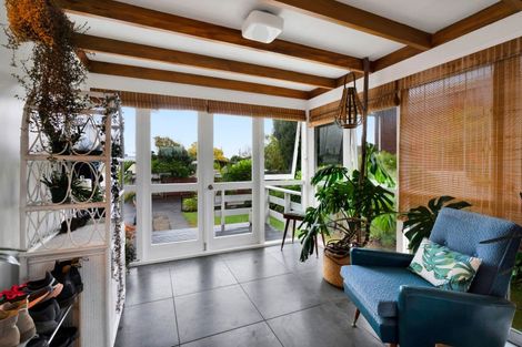 Photo of property in 17d Manu Crescent, Upper Vogeltown, New Plymouth, 4310