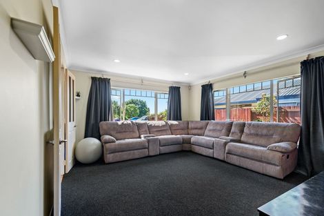 Photo of property in 37 Church Road, Pukete, Hamilton, 3200