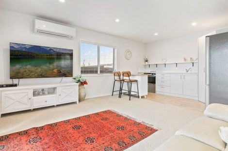 Photo of property in 11 Kamahi Crescent, Papamoa Beach, Papamoa, 3118