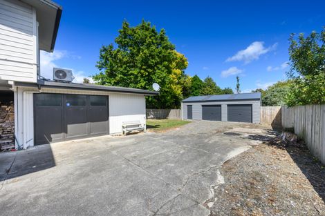 Photo of property in 28 Summerhill Drive, Fitzherbert, Palmerston North, 4410