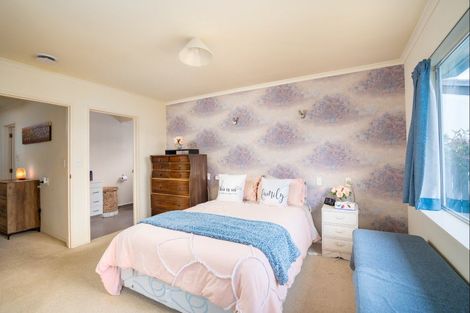 Photo of property in 11c Shepherd Road, Waipahihi, Taupo, 3330