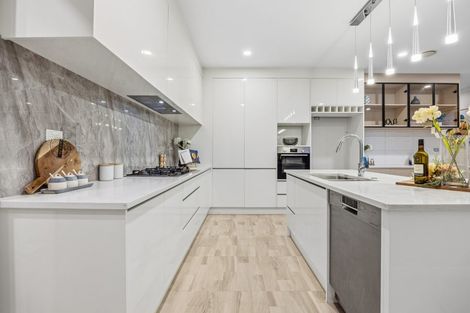 Photo of property in 7 Fricker Way, Flat Bush, Auckland, 2019