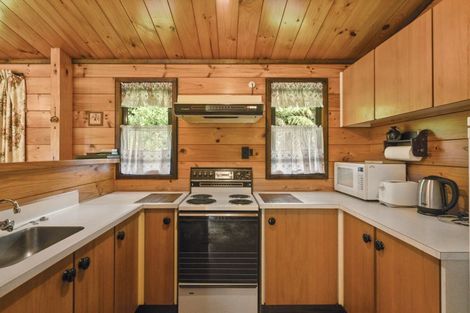 Photo of property in 3 Tombleson Road, Lake Rotoma, Rotorua, 3074