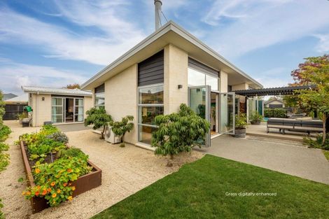 Photo of property in 20 Cedar Place, Rangiora, 7400