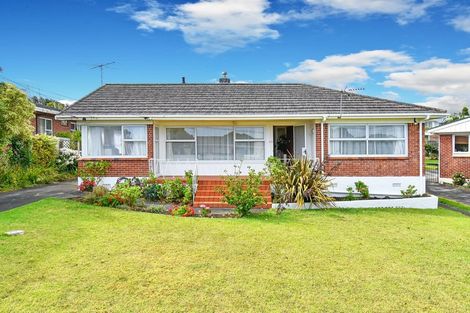 Photo of property in 24 Collie Street, Hillpark, Auckland, 2102