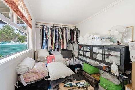 Photo of property in 45 Seaview Road, Cable Bay, 0420