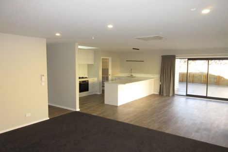 Photo of property in 4 Yorkshire Close, Whitby, Porirua, 5024