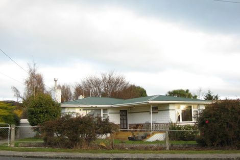 Photo of property in 20 Exmouth Street, Kaitangata, 9210