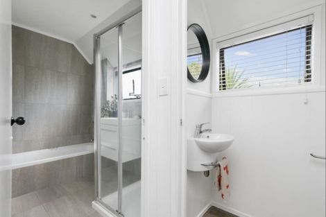 Photo of property in 17 Wimbledon Way, Remuera, Auckland, 1050