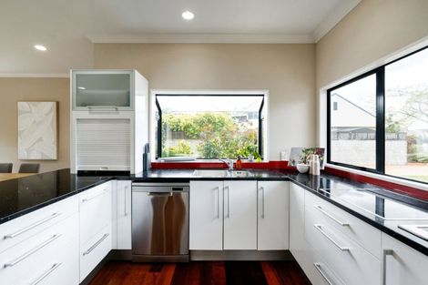 Photo of property in 29 Montrose Crescent, Huntington, Hamilton, 3210