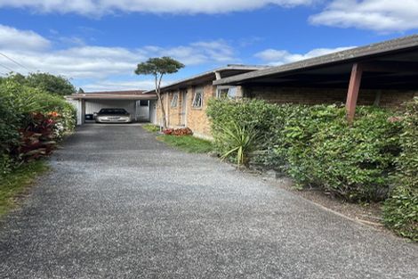 Photo of property in 1/24 Hillcrest Avenue, Hillcrest, Auckland, 0627