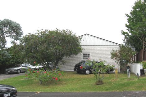 Photo of property in 12 Kerria Place, Sunnynook, Auckland, 0620