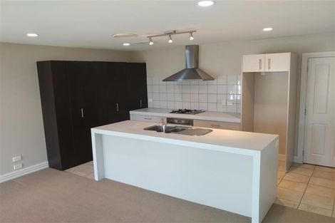 Photo of property in 10 Leneford Drive, East Tamaki, Auckland, 2013