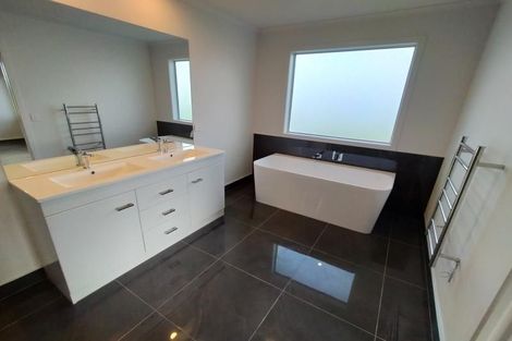 Photo of property in 115 Clevely Line, Bunnythorpe, Palmerston North, 4478