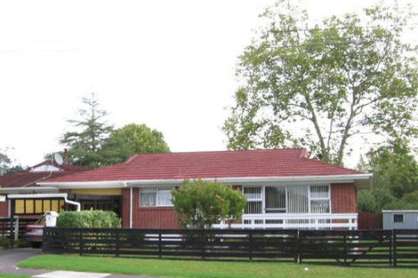 Photo of property in 2 Border Road, Henderson, Auckland, 0612