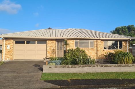 Photo of property in 4 Aotea Street, Welbourn, New Plymouth, 4312