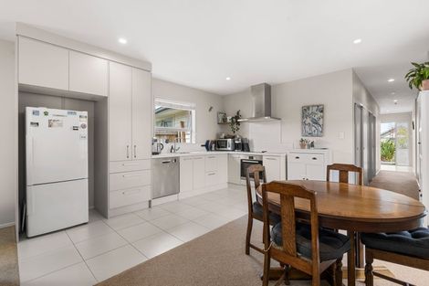 Photo of property in 21 Fairwater Road, Warkworth, 0910