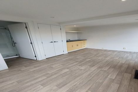 Photo of property in 12 Tindalls Bay Road, Tindalls Beach, Whangaparaoa, 0930