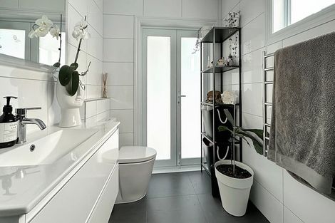 Photo of property in 18 Wairakei Street, Greenlane, Auckland, 1051