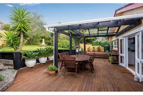 Photo of property in 29 Bert Wilson Place, Cockle Bay, Auckland, 2014