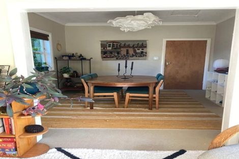 Photo of property in 35 Melrose Road, Island Bay, Wellington, 6023