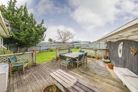 Photo of property in 3 Abraham Crescent, Milson, Palmerston North, 4414