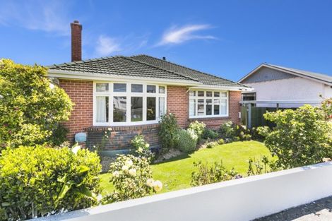 Photo of property in 62 Royal Crescent, Saint Kilda, Dunedin, 9012