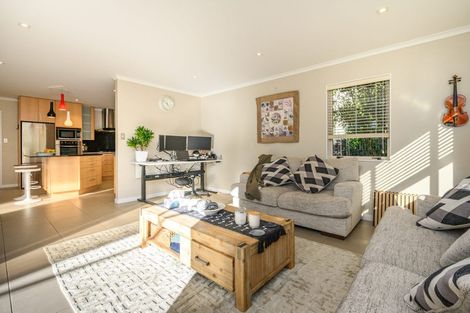 Photo of property in 6 Alan Street, Palmerston North, 4414
