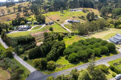 Photo of property in 400 Duck Road, Stillwater, Silverdale, 0993