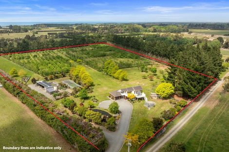 Photo of property in 190 Amberley Beach Road, Amberley, 7481