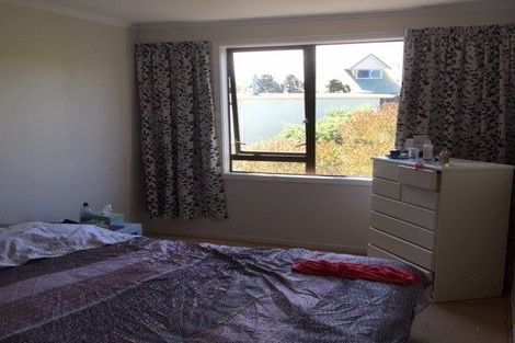 Photo of property in 28 Forest Road, Raumati South, Paraparaumu, 5032