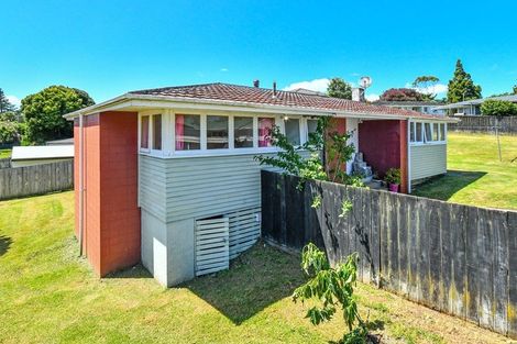 Photo of property in 27 Matai Street, Waiuku, 2123