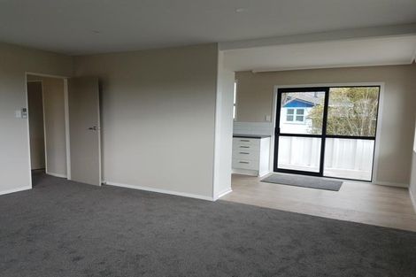 Photo of property in 2 Quinn Grove, Ranui, Porirua, 5024