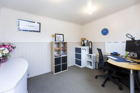 Photo of property in 46 Holdsworth Avenue, Trentham, Upper Hutt, 5018