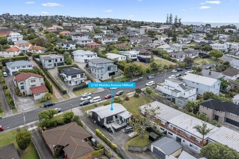 Photo of property in 1/10 Wolsley Avenue, Milford, Auckland, 0620