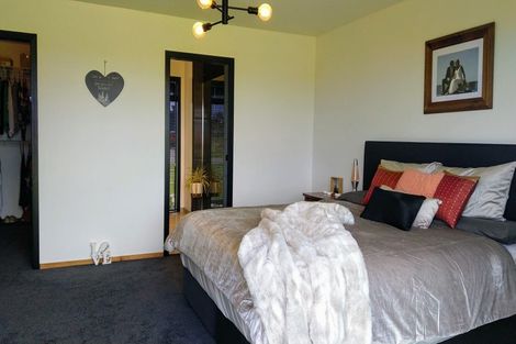 Photo of property in 31 Kaihihi Road, Okato, New Plymouth, 4381