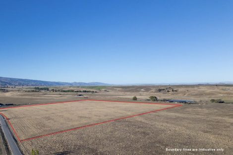 Photo of property in 20 Southern Tor Lane, Springvale, 9393