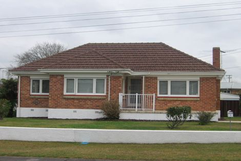 Photo of property in 5 Menary Street, Papakura, 2110