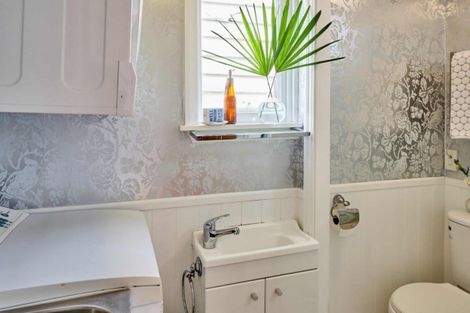 Photo of property in 1 Mcfarlane Street, Mount Victoria, Wellington, 6011