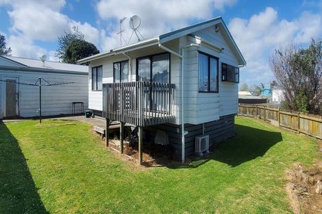 Photo of property in 1a Wing Crescent, Papakura, 2110