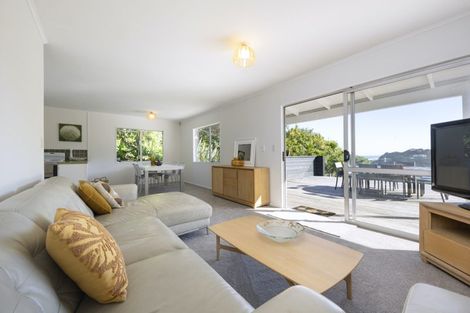 Photo of property in 22 Beach Valley Road, Piha, 0772