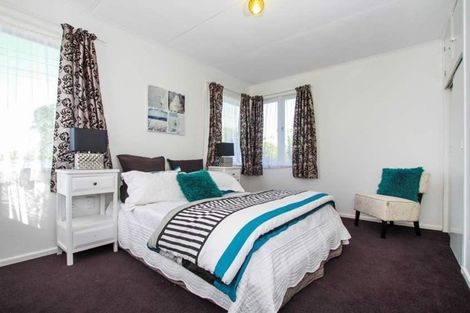 Photo of property in 20 Woodford Avenue, Henderson, Auckland, 0610