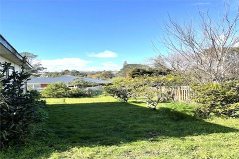 Photo of property in 492 Blockhouse Bay Road, Blockhouse Bay, Auckland, 0600
